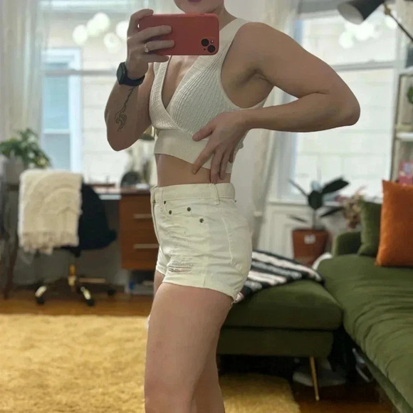 White Distressed Denim High Rise Carmar Jean Shorts Sz 27 - Picture 4 of 7